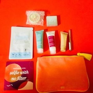 Brand new Ipsy glam bag 7 products